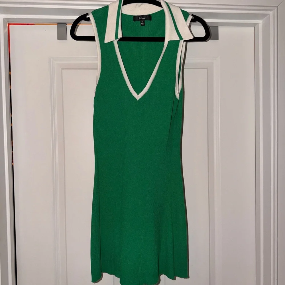 Lulu's Green V-Neck Sleeveless Polo Mini Dress with Cream Trim - Picture 3 of 4